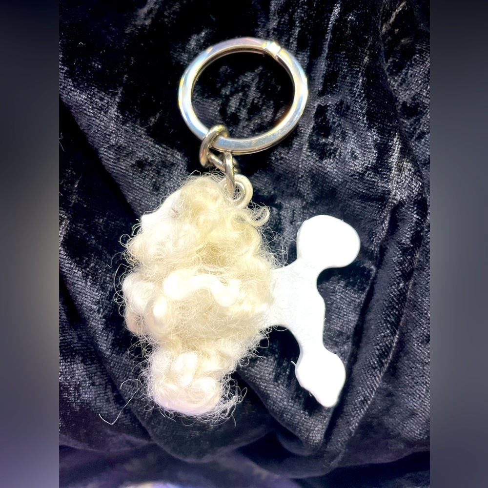 REALLY VERY RARE COACH WHITE POODLE DOG REAL FUR KEY RING